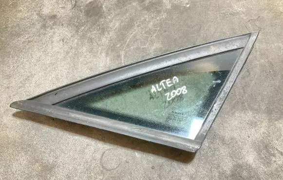 Seat Altea XL Front triangle window/glass 43R001057 DOT27M23100AS2