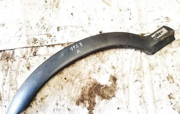 Front arch trim