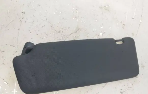 Sun visor