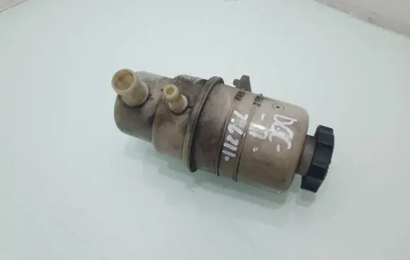 Dodge Grand Caravan Power steering fluid tank/reservoir