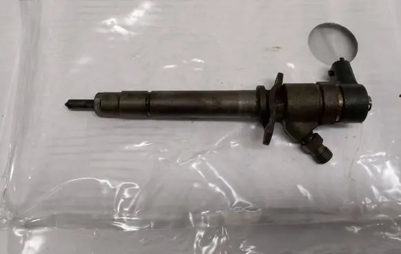 Volvo S60 Fuel injector 8658352 0445110078
