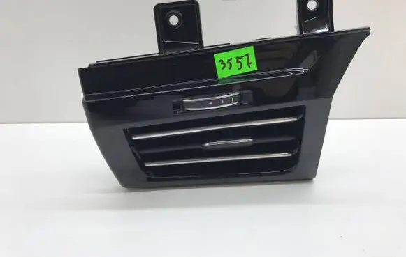 Volkswagen Touareg III Dashboard air vent grill cover trim 762858416