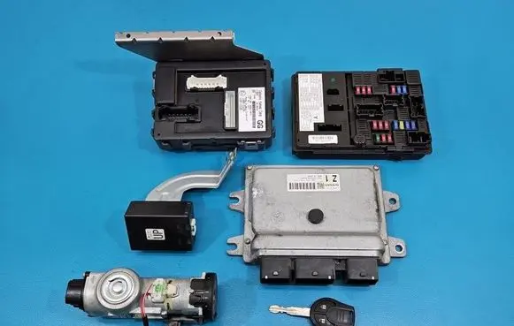 Nissan Micra Engine control unit/module ECU A56E32 IMPRK1591200