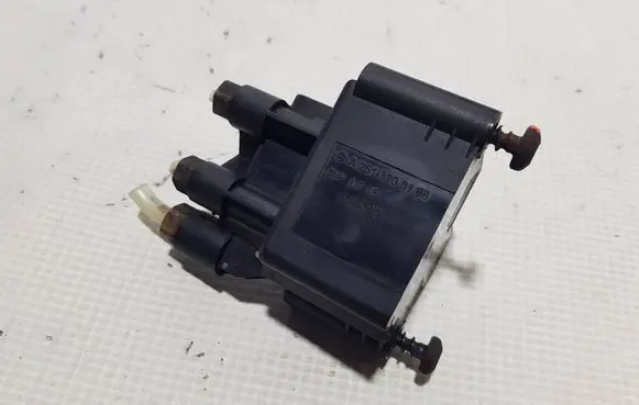 Mercedes-Benz R W251 Air suspension valve block A2513200158DDE A2513200158