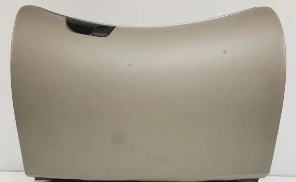 Volvo V70 Glove box 8650374