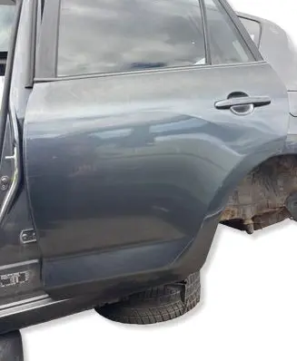 Toyota RAV 4 (XA30) Rear door 