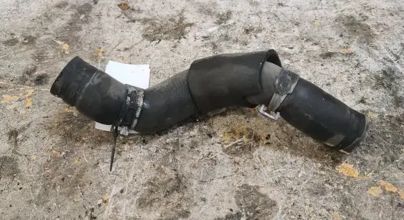 Toyota RAV 4 (XA20) Engine coolant pipe/hose