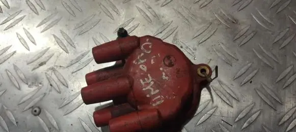 Opel Omega A Spark distributor cap 
