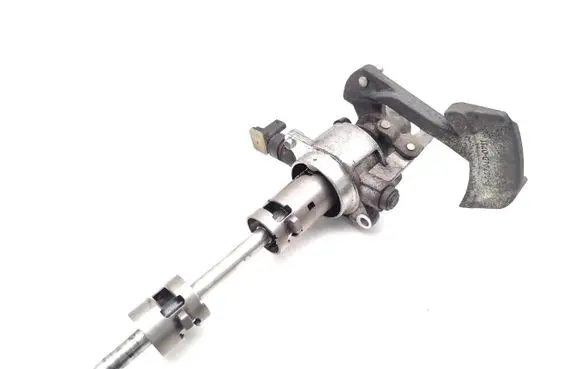 Opel Antara Gear selector/shifter in gearbox 55577587 F578696
