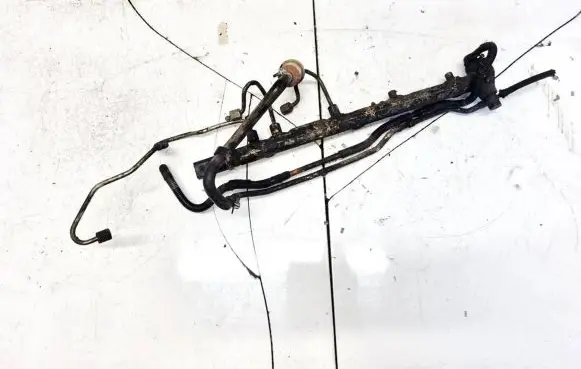 Mercedes-Benz A W168 Fuel main line pipe A6680700095 0445214005