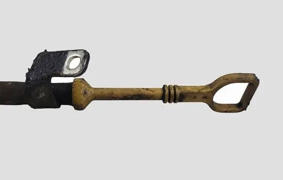 Opel Antara Oil level dip stick