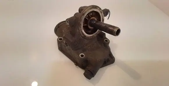 Seat Leon (1M) Oil filter mounting bracket 06A115417