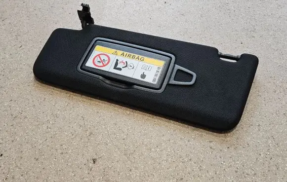 Sun visor