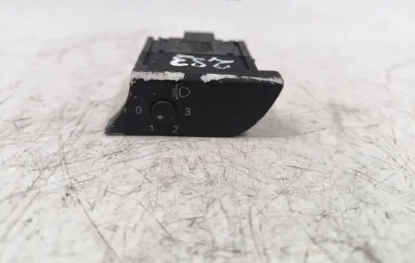 Headlight level height control switch