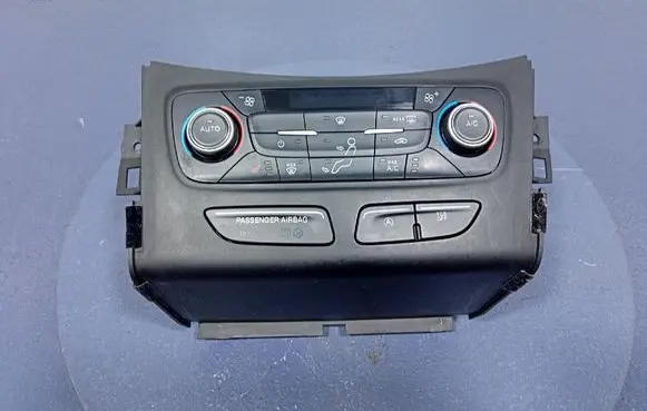 Ford Escape III Climate control unit GJ5T-18C612-CJ