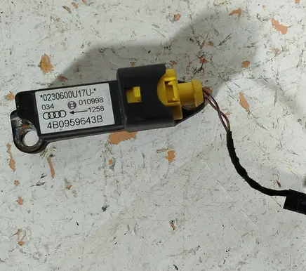 Audi A6 S6 C5 4B Airbag deployment crash/impact sensor 4B0959643B 0230600U17U 010998