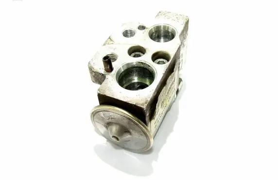 Air conditioning (A/C) expansion valve