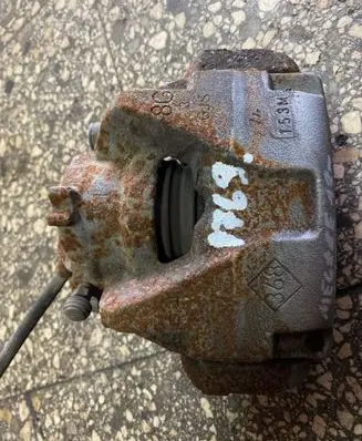 Renault Megane III Front brake caliper