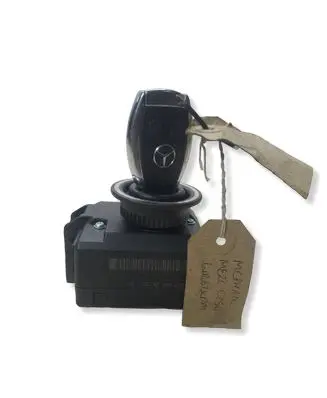 Mercedes-Benz E C207 W207 Ignition lock A2079052600 33003217 33003219