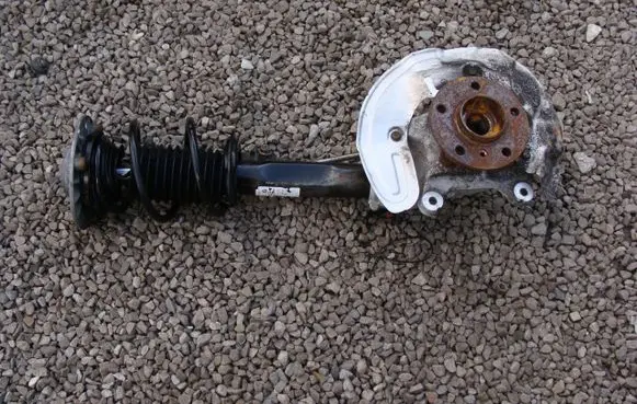 Mini One - Cooper F56 F55 Front wheel hub spindle knuckle 6870831