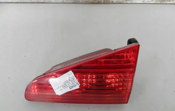 Peugeot 607 Rear/tail lights 