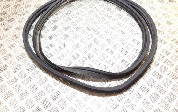 Subaru XV I Trunk rubber seal (body) 