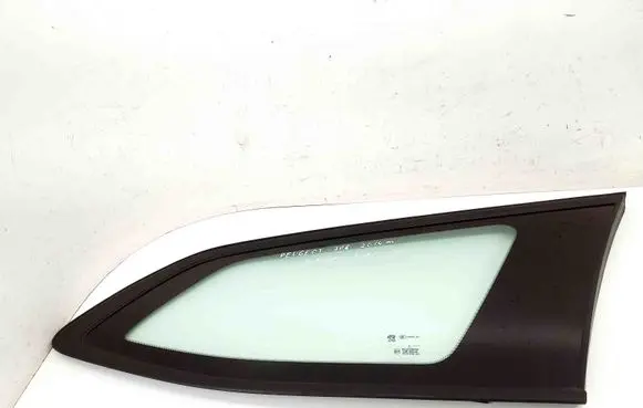 Peugeot 308 Rear vent window glass 9805551280