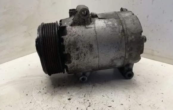 Renault Laguna II Air conditioning (A/C) compressor (pump)