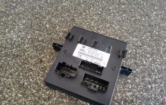 Audi A6 S6 C6 4F Comfort/convenience module 4F0907279