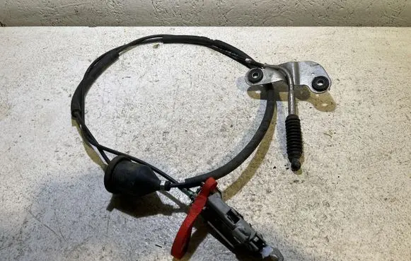 Dodge Challenger Gear shift cable linkage