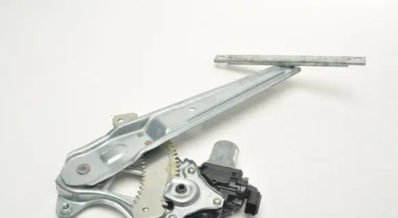 Isuzu D-Max Rear door window regulator with motor WR19B009