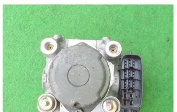 Toyota RAV 4 (XA20) ABS Pump 4451042070
