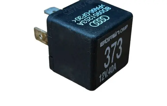 Skoda Superb B5 (3U) Other relay 8D0951253A