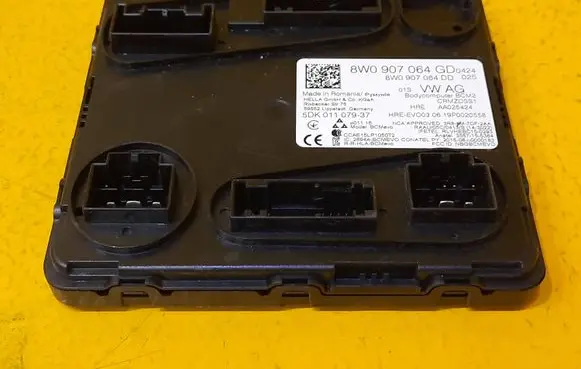 Audi A4 S4 B9 Comfort/convenience module 8W0907064GD 5DK01107937