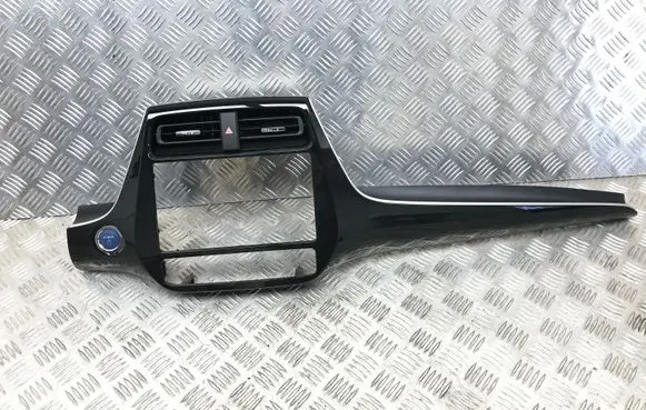 Toyota Prius (XW50) Panel trim 5547647060 5547447210 8222347010