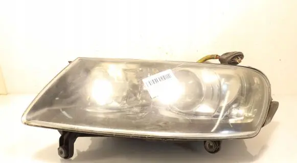Volkswagen Touareg I Headlight/headlamp