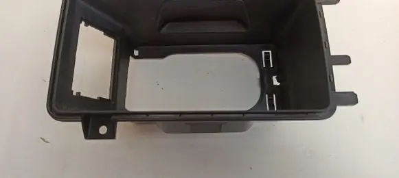 Audi Q2 - Centre console side trim front 81A863300A
