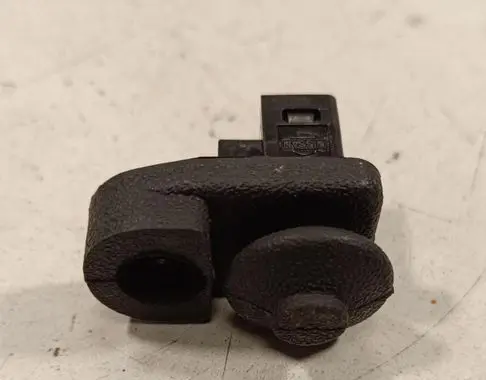 Nissan Qashqai+2 Front door sensor 