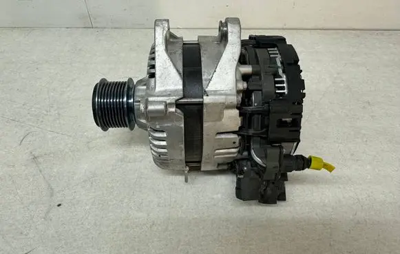 BMW 5 G60 G61 Generator/alternator 7926530 824019025 2740757A