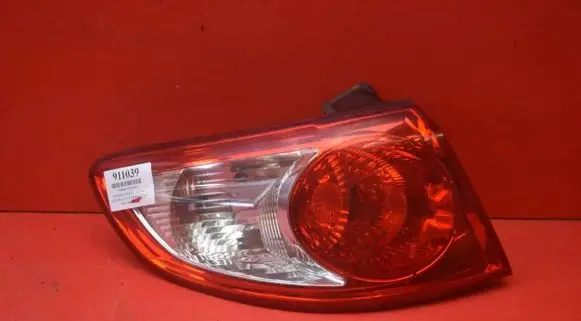 Hyundai Santa Fe Rear/tail lights 92401-2B000