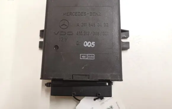 Mercedes-Benz E W211 Light module LCM A2115450432 410216
