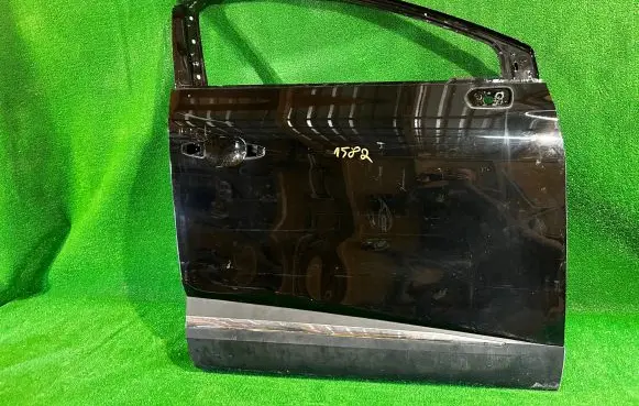 Renault Captur II Front door 802005110R