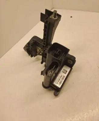 BMW 4 F32 F33 Battery relay fuse 929614901 19320000001 833366