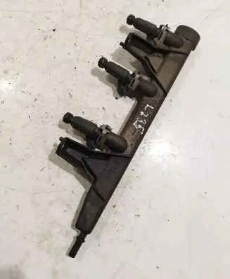 Fuel main line pipe