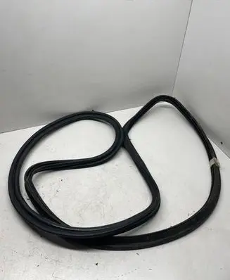Audi A5 8T 8F Trunk rubber seal (body) 