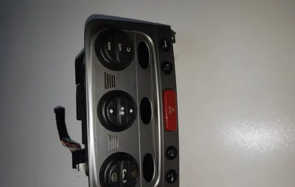 Alfa Romeo 147 Climate control unit 46799632