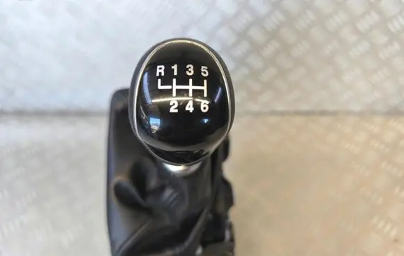 Ford Focus Gear shifter/selector F1FR7C453CKF