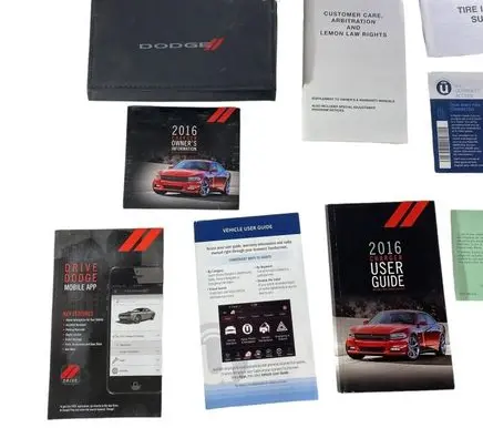 Dodge Charger User manual 16D481426AA 15D0D826AA 16IVHTIPSAA
