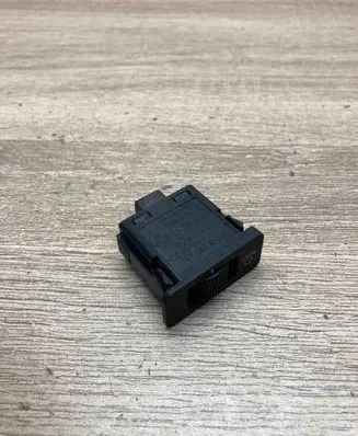 BMW 5 E39 Headlight level height control switch 8360460 21323000