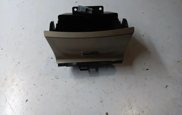 Jeep Grand Cherokee Glove box central console X90026801MR